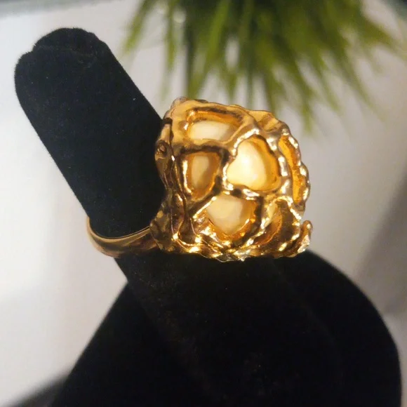 Trifari ring - Picture 3 of 12